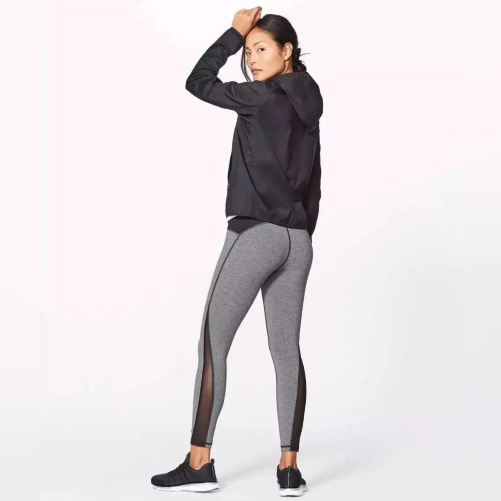 Lululemon 